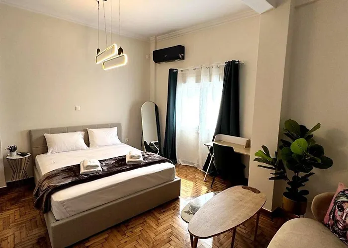 Athenian Stay Chara'S 2